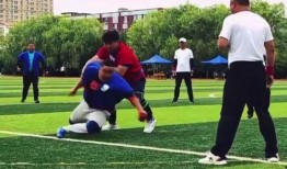 今日吃瓜体育生男友.体育圈人,揭秘今日吃瓜体育生男友的甜蜜爱情故事